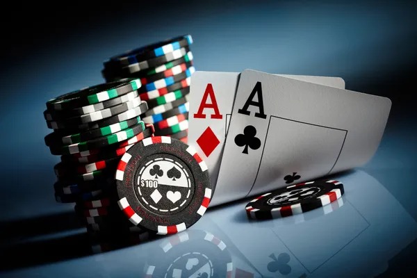 Capsa Banting live-dealer table on wongtoto showing card layout and betting interface